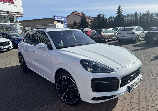 Porsche Cayenne cena 692000 przebieg: 46151, rok produkcji 2022 z Syców małe 529